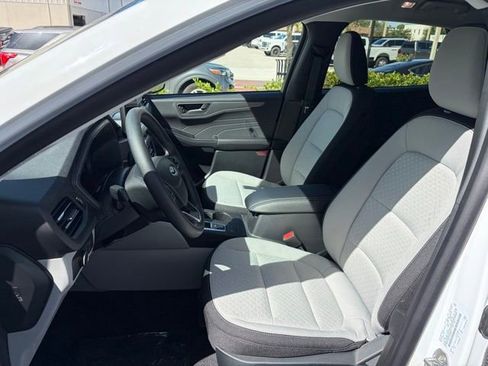 New 2026 Ford Escape Active image 9
