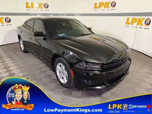 Used 2021 Dodge Charger SXT RWD image 1