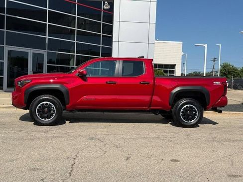 Used 2024 Toyota Tacoma TRD Off-Road AWD/4WD image 6