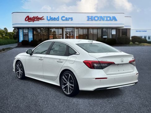 Used 2024 Honda Civic Touring image 4