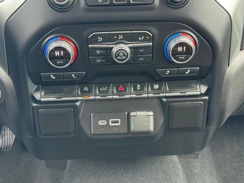 Certified 2020 Chevrolet Silverado 1500 LT w/ All-Star Edition AWD/4WD image 10