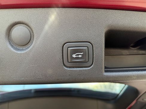 Used 2019 Chevrolet Equinox LT w/ Sun & Navigation Package image 33