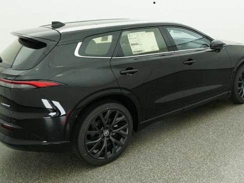 New 2026 Toyota Crown Signia image 9