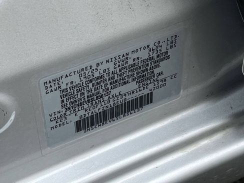Used 2025 Nissan Versa SV FWD image 23