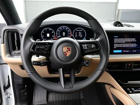 Certified 2026 Porsche Cayenne Coupe AWD/4WD image 8