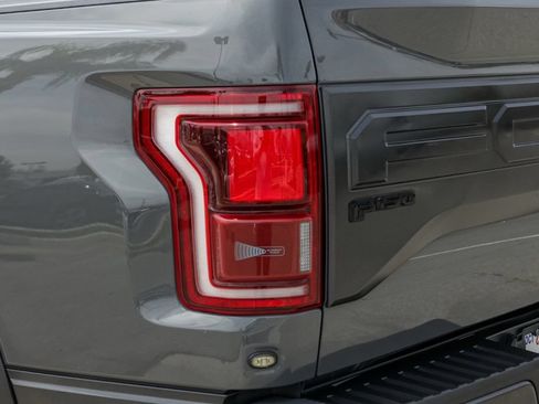 Used 2018 Ford F150 Raptor w/ Equipment Group 802A Luxury AWD/4WD image 7