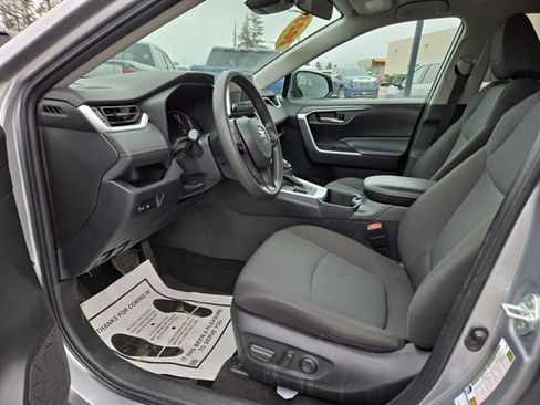 Used 2023 Toyota RAV4 XLE image 2