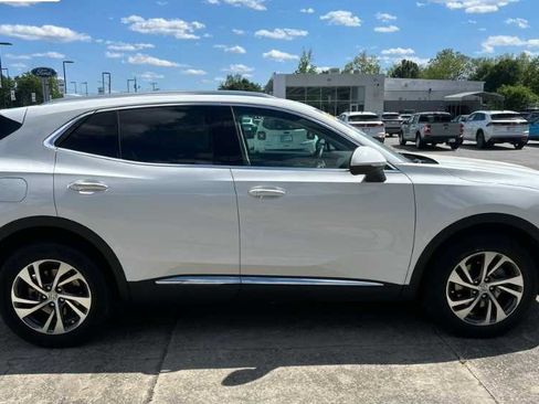 Used 2023 Buick Envision Essence AWD/4WD image 4