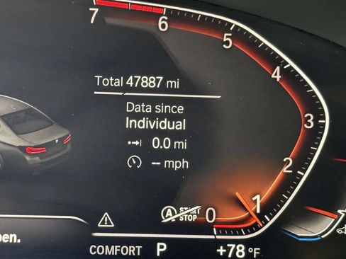 Used 2022 BMW 530i xDrive w/ Premium Package AWD/4WD image 5