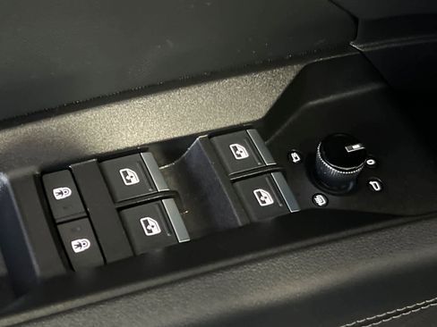 Used 2022 Audi Q4 e-tron Premium Plus image 13