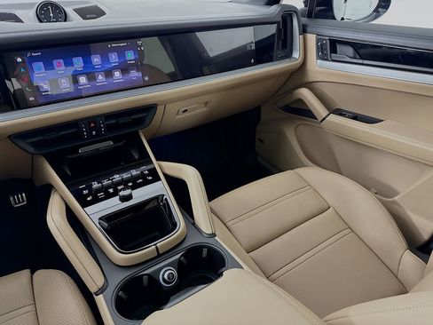 Certified 2026 Porsche Cayenne S image 27