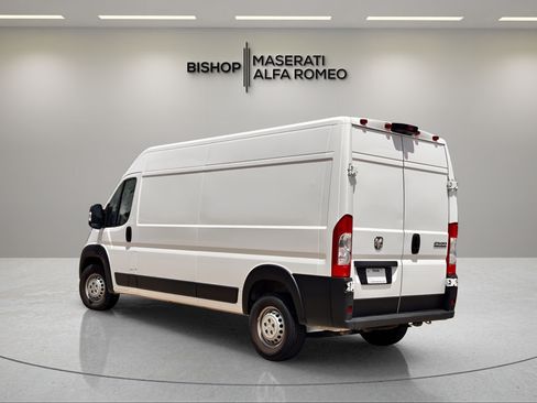 Used 2025 RAM ProMaster 2500 w/ Convenience Group FWD image 3