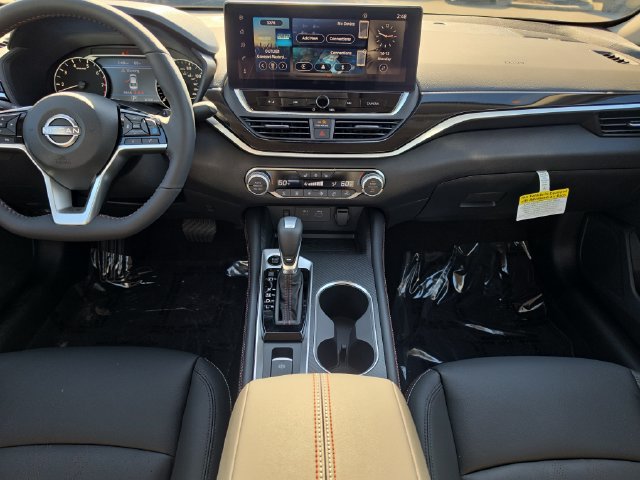 New 2026 Nissan Altima 2.5 SR w/ SR Premium Package FWD image 14