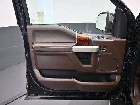 Used 2019 Ford F150 King Ranch w/ Equipment Group 601A Luxury AWD/4WD image 9