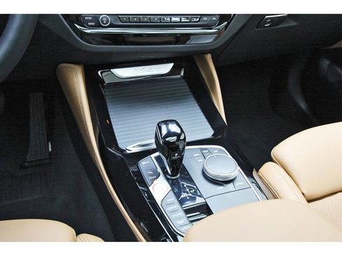 Used 2025 BMW X4 xDrive30i image 24