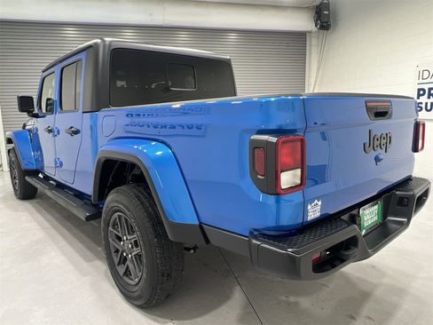 Used 2024 Jeep Gladiator Sport image 6