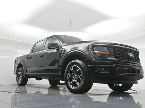 Used 2025 Ford F150 STX w/ Equipment Group 200A RWD image 40