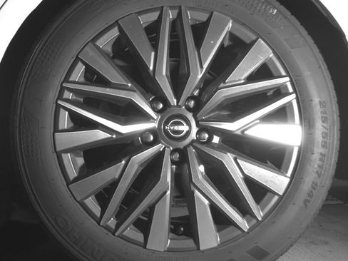 Used 2025 Nissan Altima 2.5 SV image 12