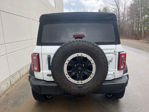 Certified 2022 Ford Bronco Badlands w/ Sasquatch Package image 9