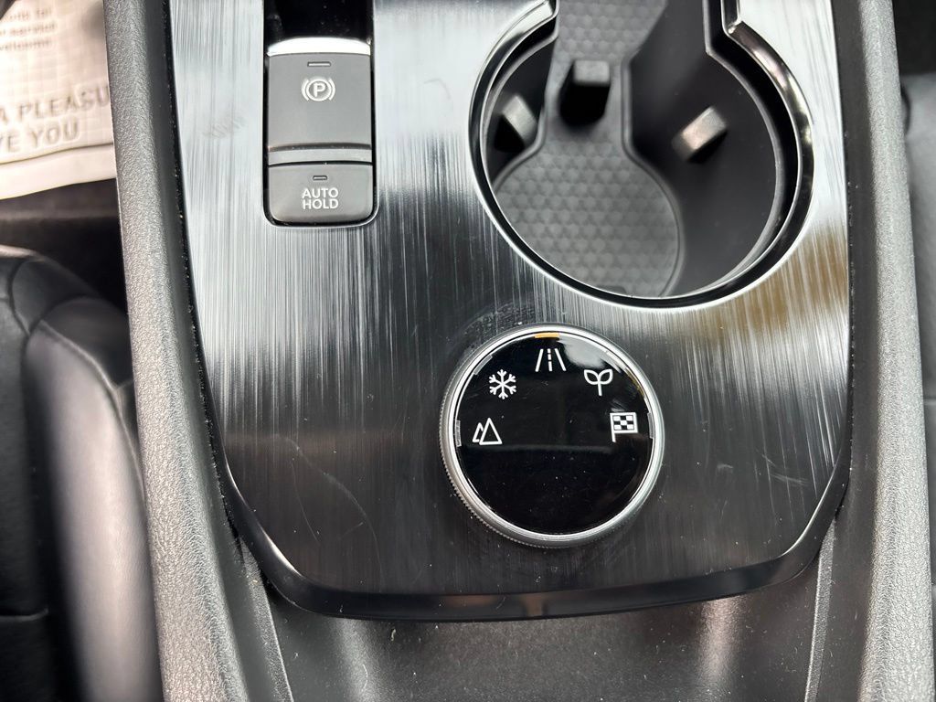 Certified 2023 Nissan Rogue SV w/ SV Premium B Package AWD/4WD image 29