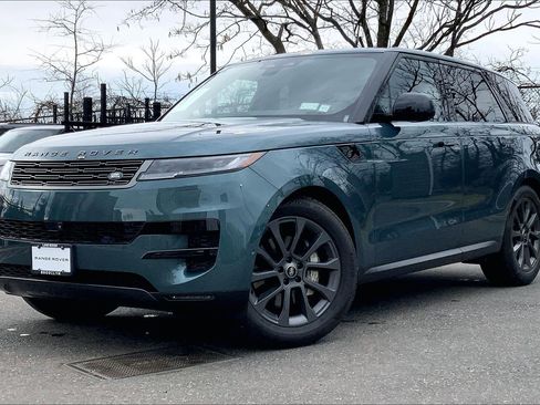 Used 2025 Land Rover Range Rover Sport S image 1