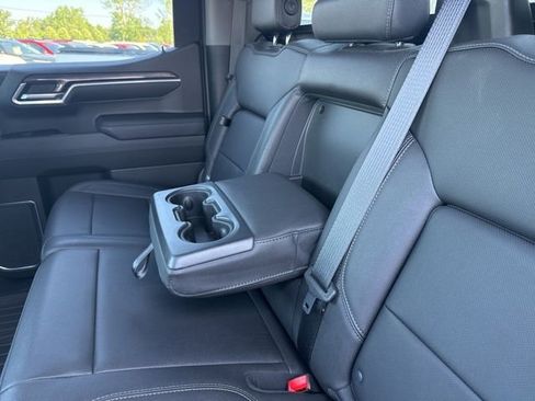 Certified 2022 Chevrolet Silverado 1500 LTZ w/ LTZ Convenience Package II image 30