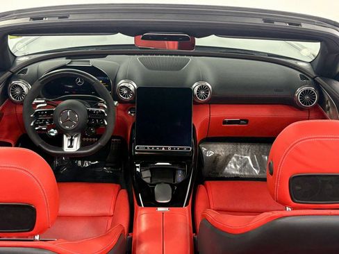 Used 2024 Mercedes-Benz SL 55 AMG 4MATIC image 29