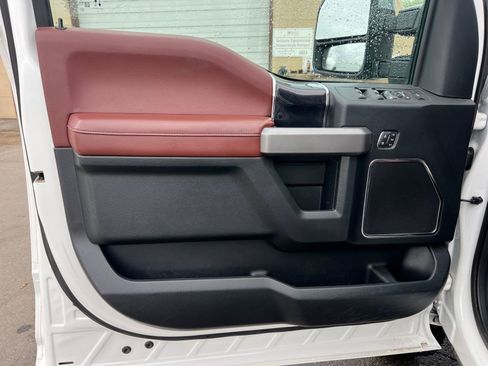 Used 2020 Ford F350 Platinum AWD/4WD image 19