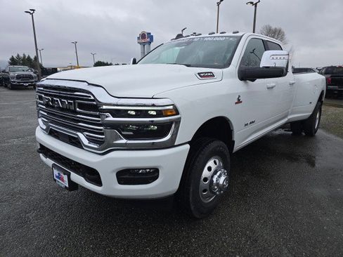 New 2026 RAM 3500 Laramie w/ Max Tow Package AWD/4WD image 7