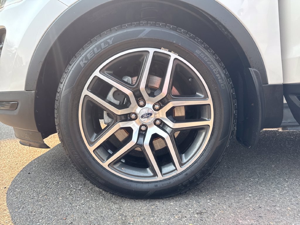 Used 2018 Ford Explorer Sport AWD/4WD image 24