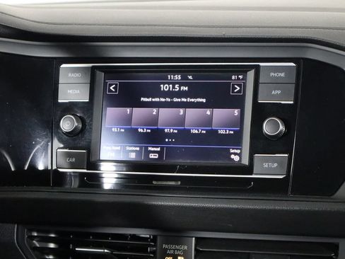 Used 2019 Volkswagen Jetta FWD image 26