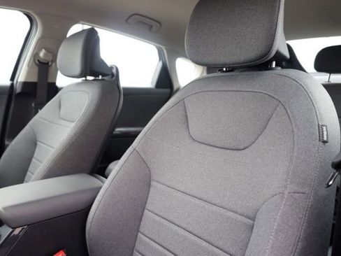 Certified 2025 Kia K4 EX image 19