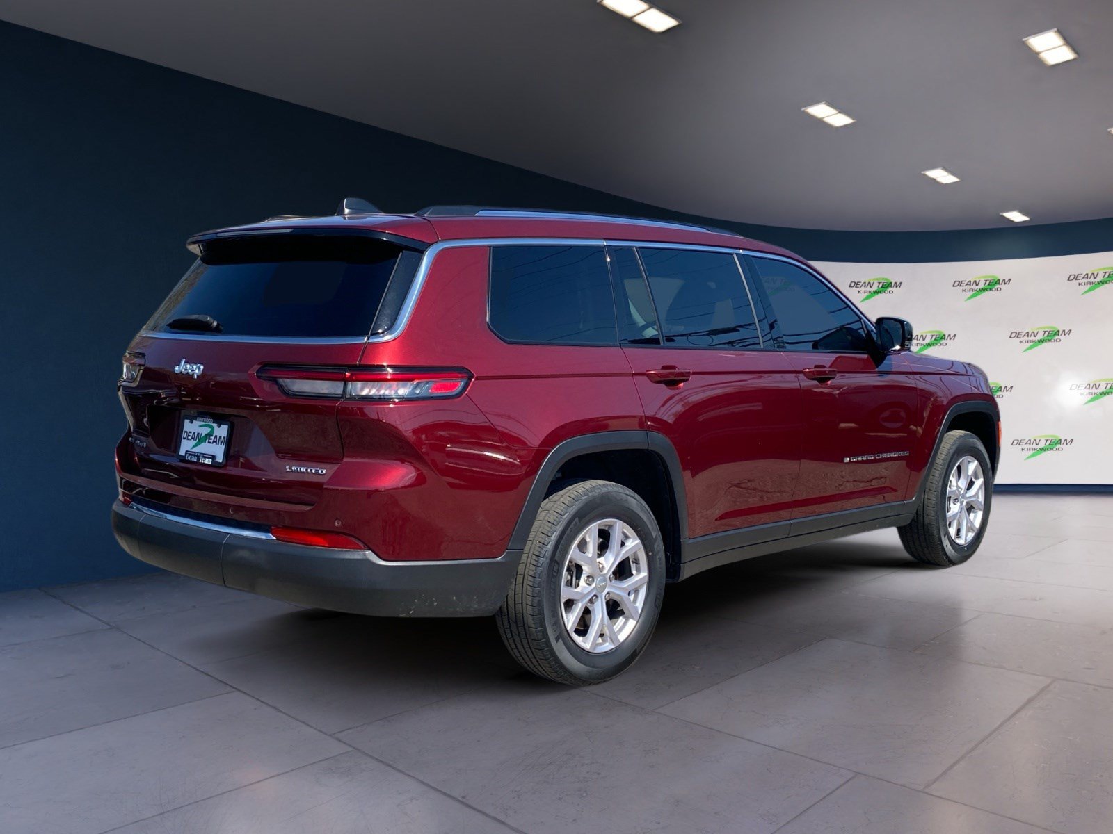 Used 2022 Jeep Grand Cherokee L Limited AWD/4WD image 8
