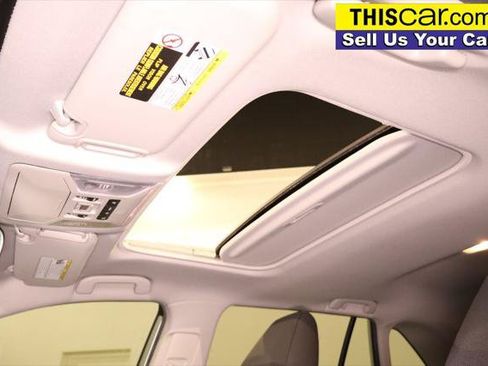 Used 2021 Toyota RAV4 XLE w/ Convenience Package AWD/4WD image 28