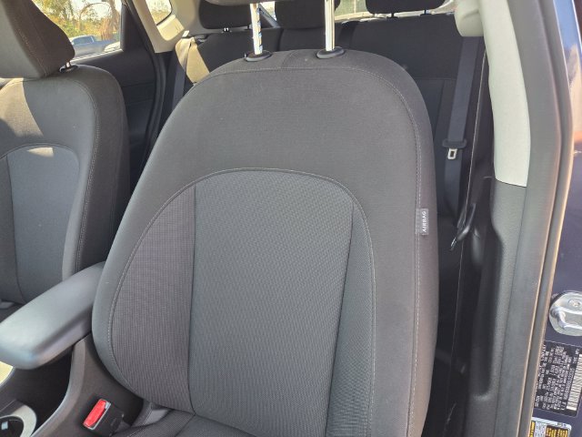 Used 2025 Hyundai Kona SEL FWD image 14
