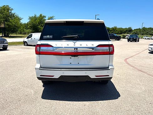 Used 2020 Lincoln Navigator Reserve w/ Equipment Group 208A Reserve AWD/4WD image 6