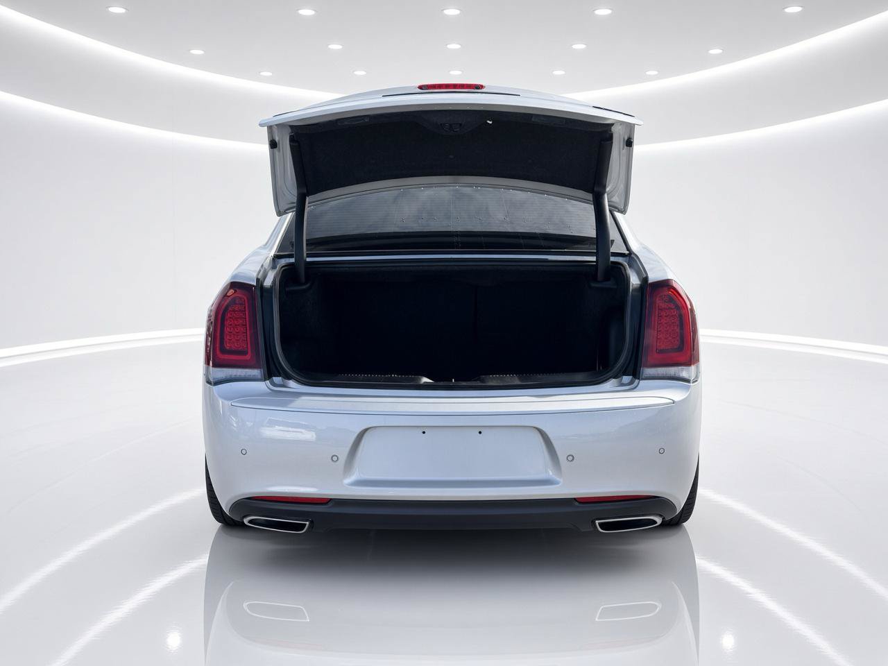 Used 2022 Chrysler 300 S RWD image 4