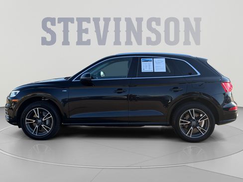 Used 2020 Audi Q5 e Premium Plus w/ Premium Plus Package AWD/4WD image 2