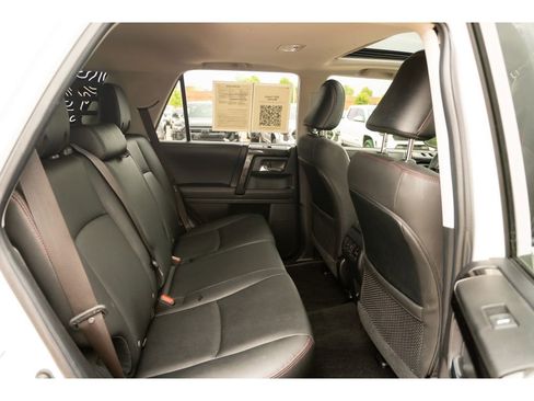 Used 2021 Toyota 4Runner Venture w/ Moonroof Package AWD/4WD image 18