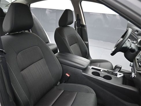 Used 2025 Nissan Altima 2.5 SV image 25