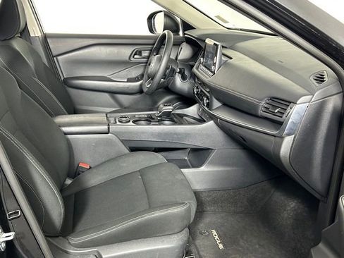 Used 2024 Nissan Rogue S AWD/4WD image 8