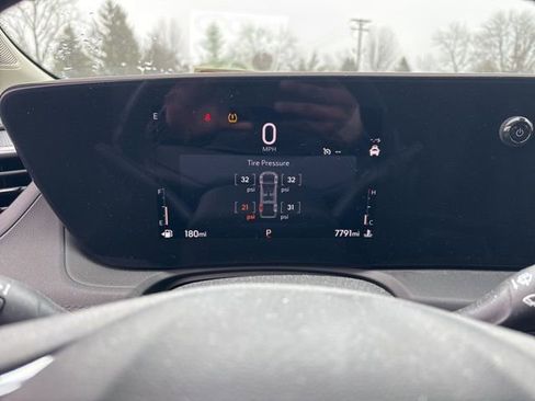 Used 2024 Buick Encore GX Sport Touring w/ Comfort Package image 16