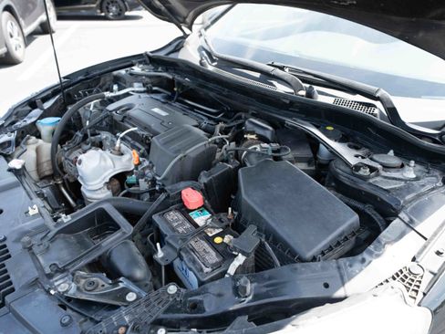 Used 2016 Honda Accord Sport image 32