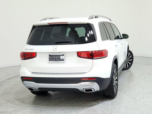 Certified 2023 Mercedes-Benz GLB 250 w/ Premium Package image 5