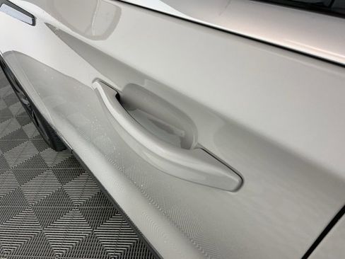 Used 2025 Lincoln Aviator Reserve w/ Equipment Group 201A image 14