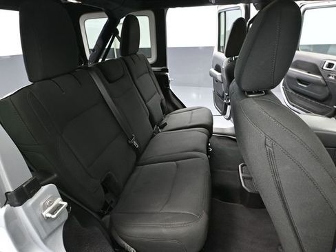 Used 2023 Jeep Wrangler Altitude image 42