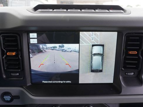 Used 2023 Ford Bronco Badlands AWD/4WD image 9