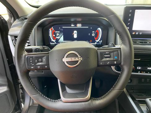 Used 2026 Nissan Rogue SL AWD/4WD image 30