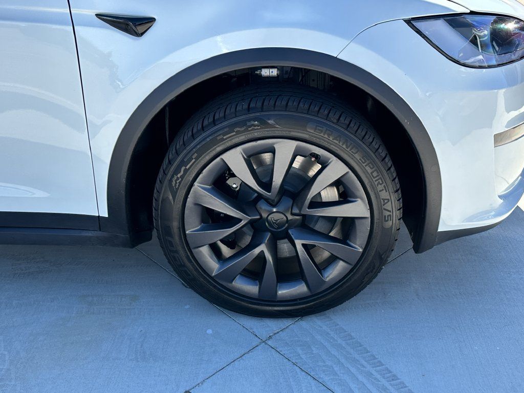 Used 2024 Tesla Model X AWD/4WD image 18