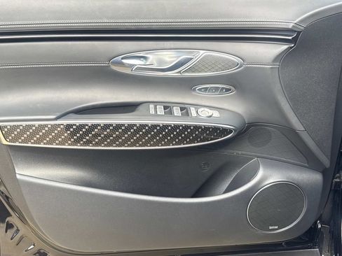 Used 2025 Genesis GV70 3.5T Sport w/ Sport Prestige Package AWD/4WD image 20